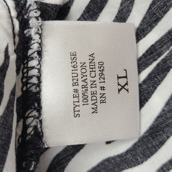 COMO Vintage Assymetrical Blouse  Roll Up Sleeve Ruffle Zebra Print Size XL - Picture 6 of 9